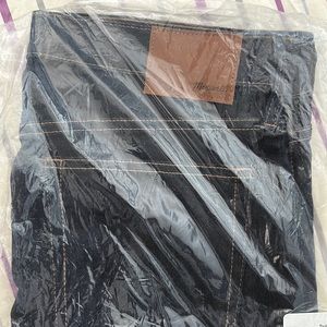 Madewel BnWT men’s jeans style j9527 in “rinse” 34 x 32